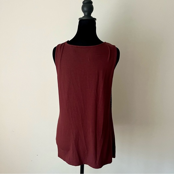 Chico’s Festive Swirl Studded Wine-Colored Sleeveless Blouse Medium - Picture 3 of 5